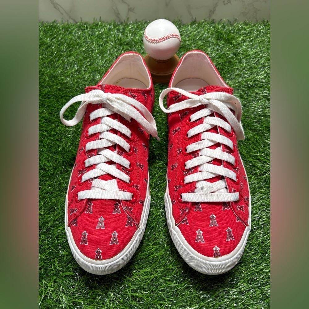 Row One MLB Los Angeles Angels Low Top Sneakers